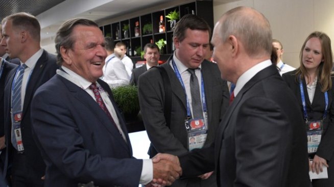 Путин планира среща с германски бизнес мениджъри