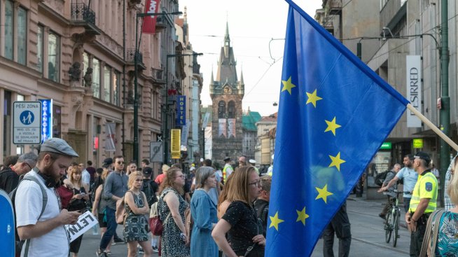 По-силна икономика, но и по-висока инфлация прогнозира ЕК за България