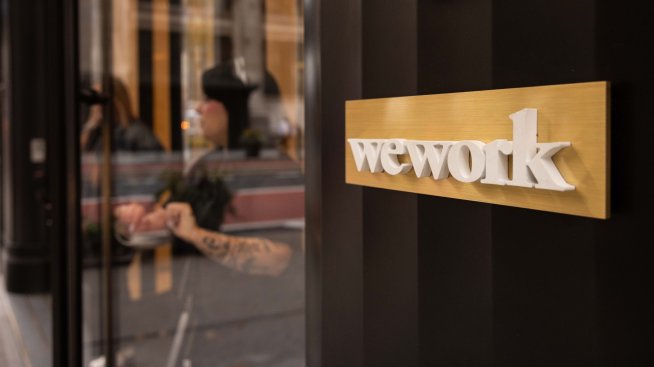 Съоснователят на WeWork Адам Нойман се опитва да купи компанията