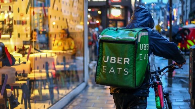 Доставките на храни остават спасителният пояс за Uber
