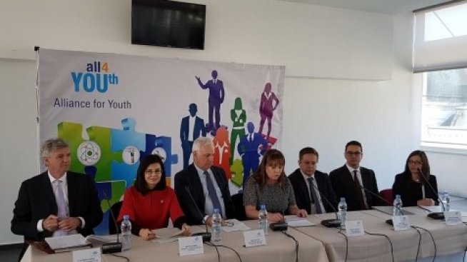 От началото на 2017 г. започва дуално обучение с евросредства