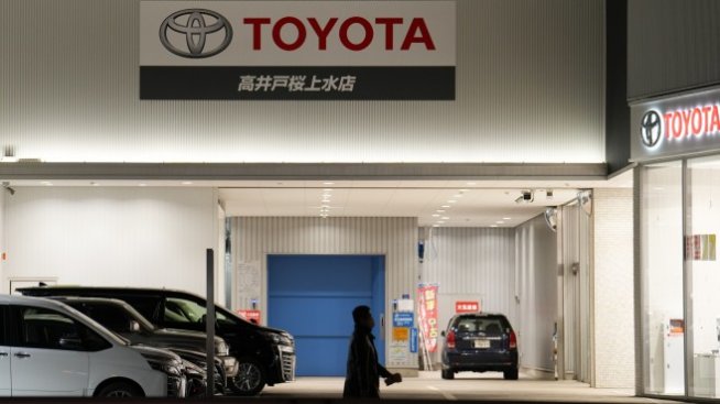 Toyota намалява производството в Япония с 20%