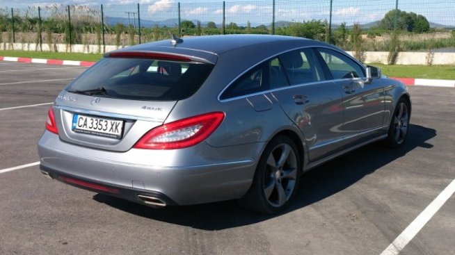 Автомобил без конкуренция