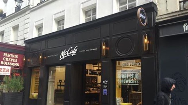 McDonald's в кожата на Starbucks?