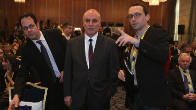 Д. Радев: Задача на политиците е да убедят Запада за влизането ни в еврозоната*