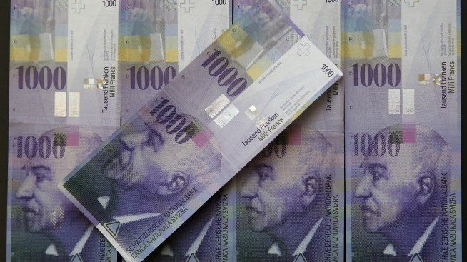 Икономиката на Швейцария също продължава да страда