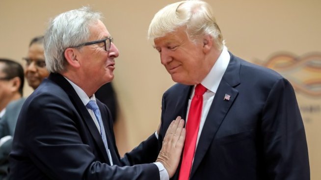 Юнкер трябва да дръпне аварийната спирачка на срещата с Тръмп