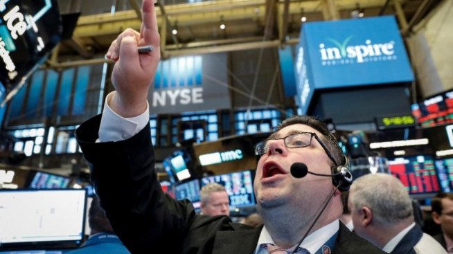 Dow Jones записа четвърта подред печеливша сесия след протокола на Фед