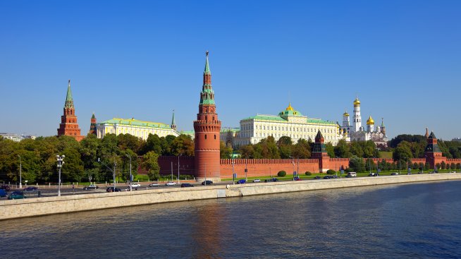 Русия е на ръба на рецесията, предупреди икономическият министър