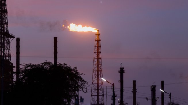 Жегите се превръщат в заплаха за международните доставки на горива