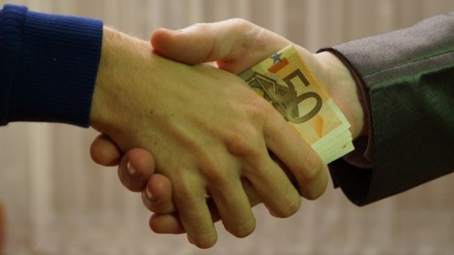 Графика на деня: В кои страни сивата икономика е най-голяма?