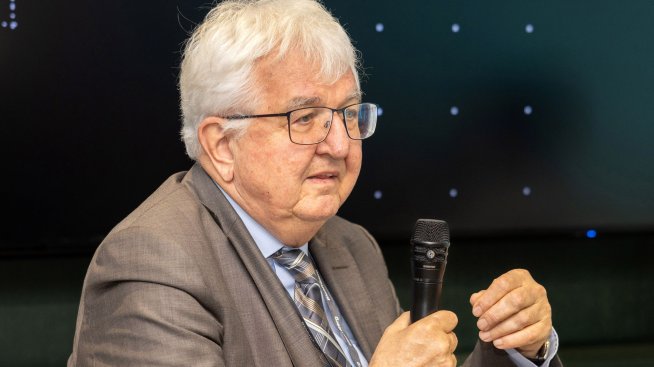 Холцман: ЕЦБ едва ли ще намали лихвите преди Фед