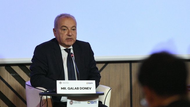 Гълъб Донев: Приемането на еврото не предизвика инфлацията, а съвпадна с нея