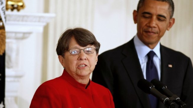 Сенатът на САЩ потвърди назначаването на Мери Джо Уайт за председател на SEC