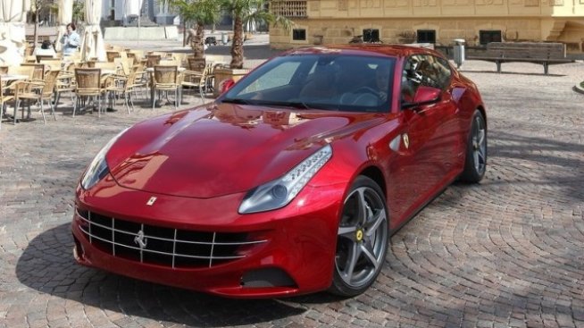 Ferrari готви пореден уникален модел