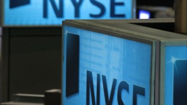 Борсата в Ню Йорк разследва „нередовна търговия“ с акциите на 140 компании