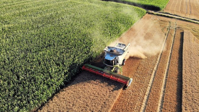 България ще иска подкрепа за инфраструктура от ЕК заради транзита на украинско зърно