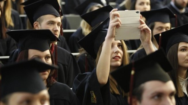 Костадин Костадинов: С ресора "Иновации и младеж" науката става приоритет