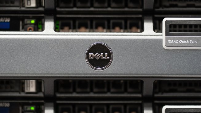 Лудото рали на Dell се сблъсква в стената