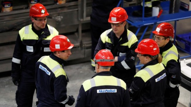 Търсенето на кадри в заводите в еврозоната - единствената спирачка на рецесията