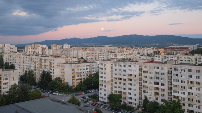 Управляващите обмислят повишаване на имотните данъци