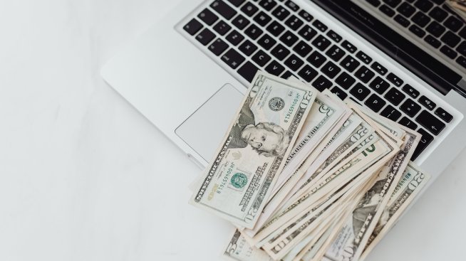 Финансирането на стартъпи в САЩ спадна с 30% през 2023 г. въпреки AI еуфорията