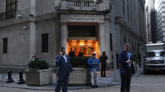 Защо банкерите заменят Wall Street със Силициевата долина