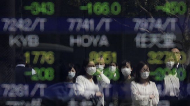 Азиатските борси приключиха с ръстове последната сесия от седмицата