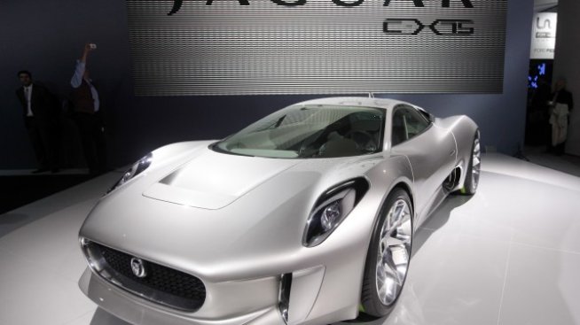 Jaguar иска да се отърве от лакомите двигатели