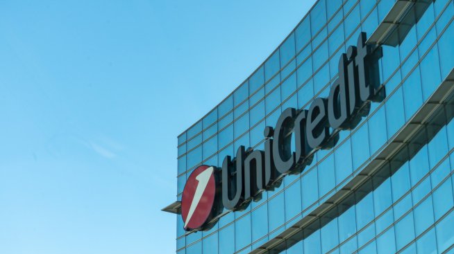 UniCredit повиши годишните си цели за второ поредно тримесечие