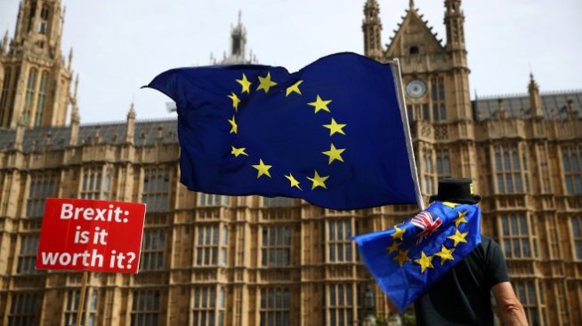 Преговорите за Brexit отново са в застой въпреки призивите на Лондон за помощ