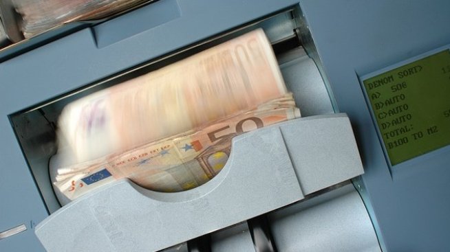 Кредитни посредници: Няма опасност за потребителите след теча на данни от НАП