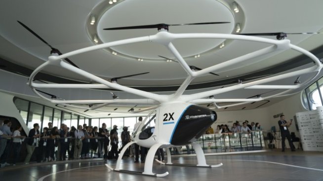 Първите въздушни електрически таксита ще полетят над Сингапур през 2023 г.
