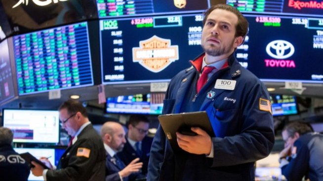 Разочароващите данни от пазара на труда помрачават настроенията на Wall Street*