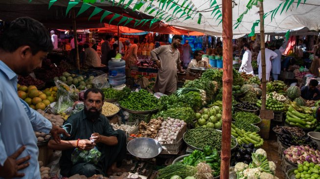 Пакистан очаква рекордно ускоряване на инфлацията през април