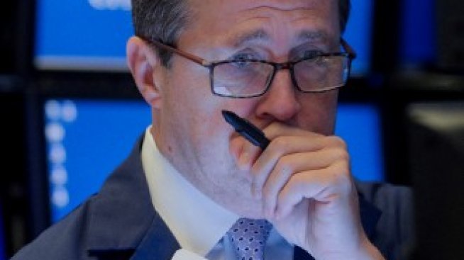 Dow Jones заличи почти 500 пункта във втория ден от четвъртото тримесечие