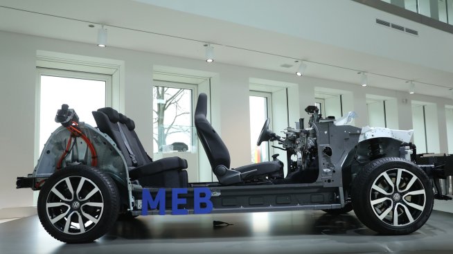 Volkswagen актуализира MEB архитектурата, за да засили конкурентоспособността си
