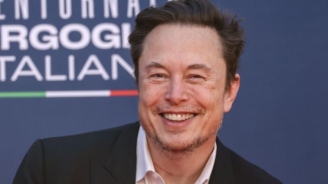 Как Мъск омайва акционерите, за да гласуват в полза на възнаграждението му?