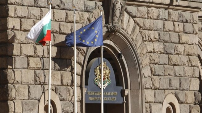 Румен Радев ще разчита на експерти за служебното правителство*