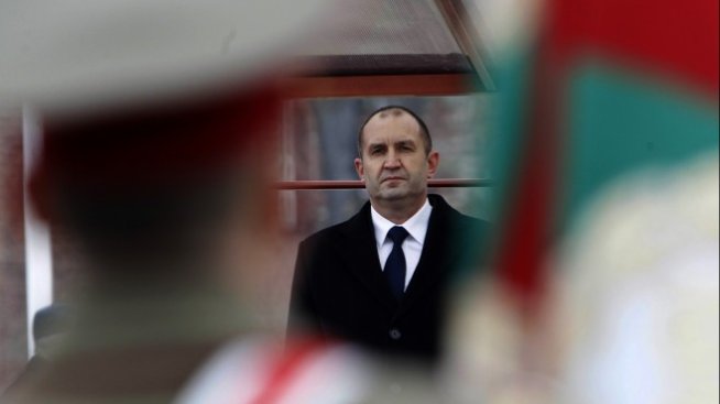 Решенията на Румен Радев в контекста на сложната политическа обстановка