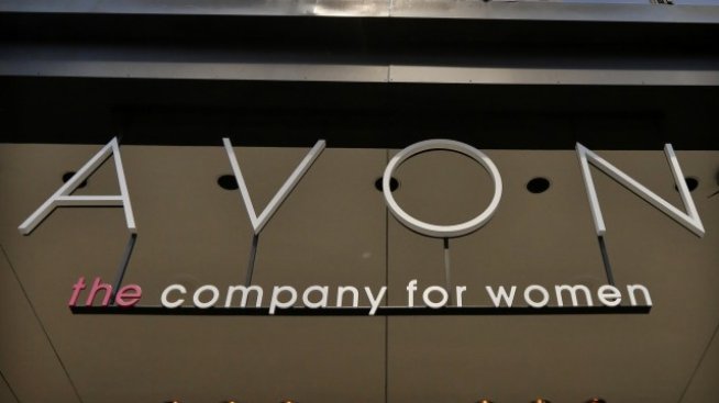 Avon се готви да продаде бизнеса си в Северна Америка?