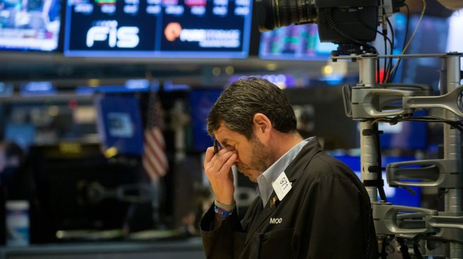 Wall Street прави предпоследен за годината опит да се отърси от спадовете*
