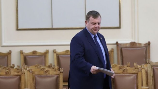 Красимир Каракачанов: Има нормален диалог в коалицията