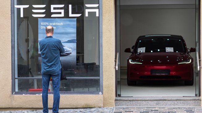 Tesla продължава да отстъпва в Европа за сметка на BYD