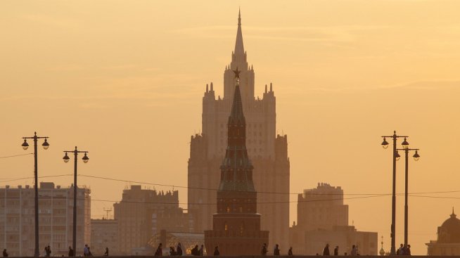 Дронове отново атакуват Москва и Крим