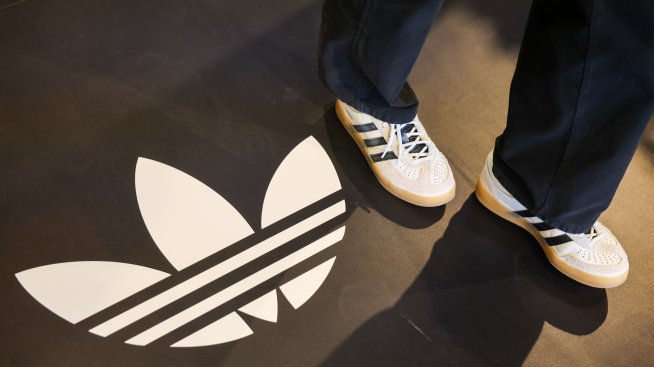 Приходите на Adidas растат благодарение на продажбите на облекло и продукти за спортуване