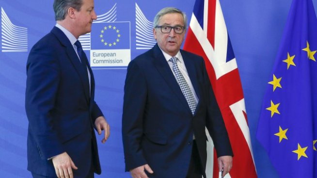 Юнкер и Камерън с "учтив и приятелски разговор"