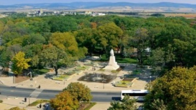 Жители на Карнобат недоволстват заради завод за производство на компост