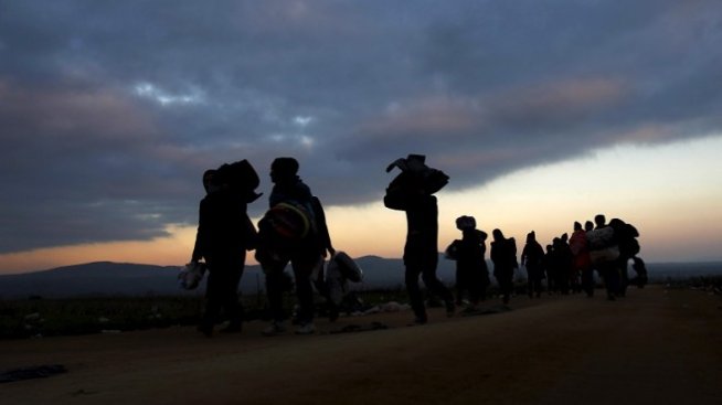 Гунев: Трябва да има таван на бежанците, които Европа може да приеме