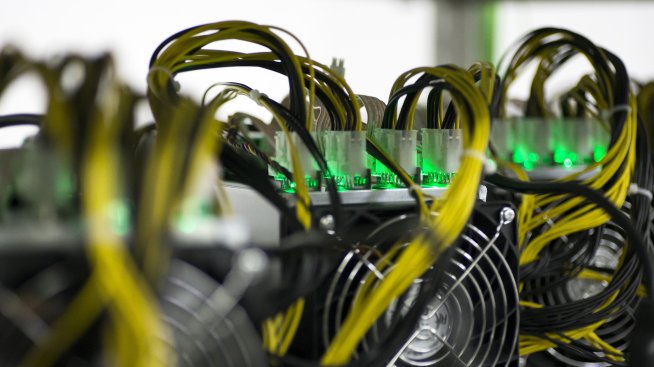 САЩ гонят китайски криптоминьор от покрайнините на американска военна база